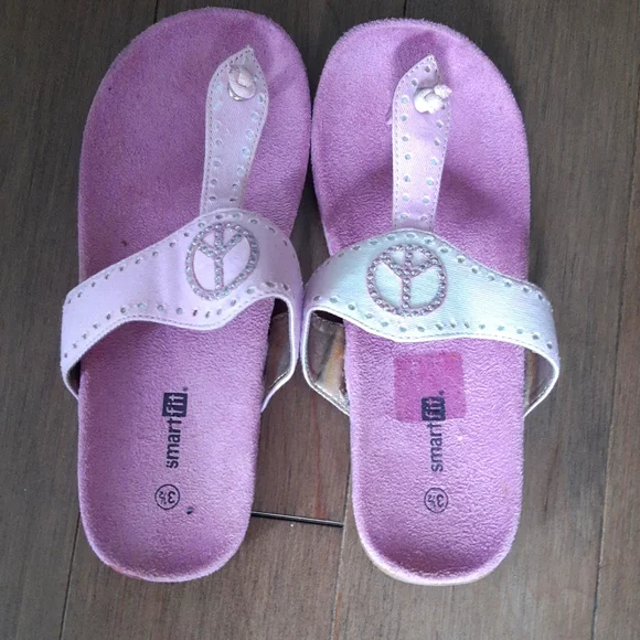 Boho Thong - Picture 1 of 5